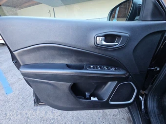 2020 Jeep Compass Latitude - miniatura 9
