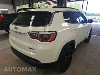 2020 Jeep Compass Latitude – miniatura 4
