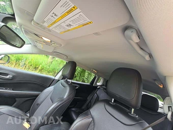 2020 Jeep Compass Latitude - miniatura 11
