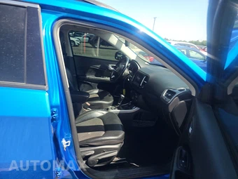 2020 Jeep Compass Latitude - miniatura 8
