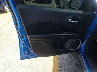 2020 Jeep Compass Latitude - miniatura 9