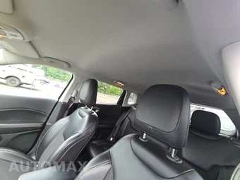 2020 Jeep Compass Latitude – miniatura 17