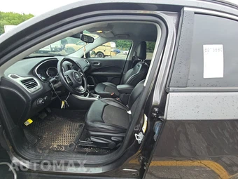 2020 Jeep Compass Latitude – miniatura 7