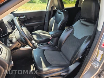 2020 Jeep Compass Latitude w/Sun & Safety Pkg - miniatura 6