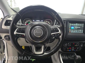 2020 Jeep Compass Latitude w/Sun & Safety Pkg - miniatura 10