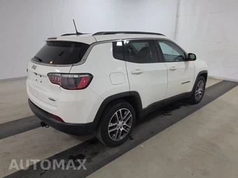 2020 Jeep Compass Latitude w/Sun & Safety Pkg - miniatura 4