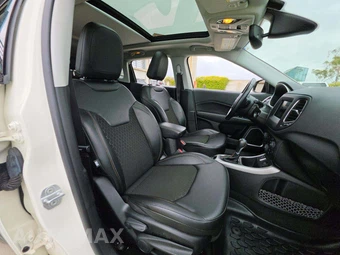2020 Jeep Compass Latitude w/Sun & Safety Pkg - miniatura 15