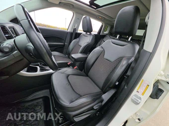2020 Jeep Compass Latitude w/Sun & Safety Pkg - miniatura 3