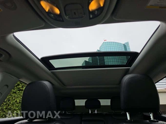 2020 Jeep Compass Latitude w/Sun & Safety Pkg - miniatura 8