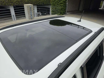 2020 Jeep Compass Latitude w/Sun & Safety Pkg - miniatura 9