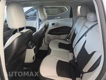 2020 Jeep Compass Latitude w/Sun & Safety Pkg - miniatura 10