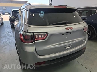 2020 Jeep Compass Latitude w/Sun & Safety Pkg - miniatura 5