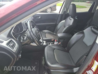 2020 Jeep Compass Latitude w/Sun & Safety Pkg - miniatura 3