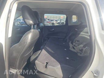 2020 Jeep Compass Latitude w/Sun & Wheel Pkg – miniatura 13