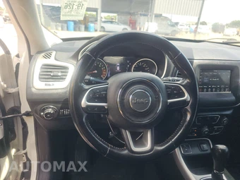 2020 Jeep Compass Latitude w/Sun & Wheel Pkg - miniatura 10