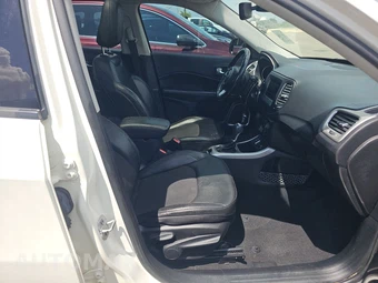 2020 Jeep Compass Latitude w/Sun & Wheel Pkg - miniatura 8