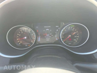 2020 Jeep Compass Latitude w/Sun & Wheel Pkg – miniatura 9