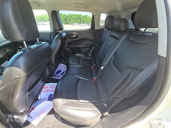 2020 Jeep Compass Limited – miniatura 13