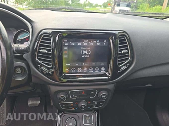 2020 Jeep Compass Limited - miniatura 10