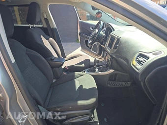 2020 Jeep Compass North Edition - miniatura 18
