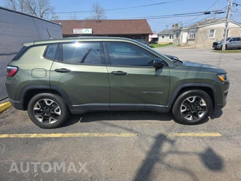 2020 Jeep Compass Sport – miniatura 4