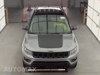 2020 Jeep Compass Trailhawk - miniatura 2