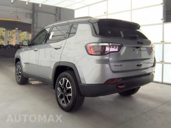 2020 Jeep Compass Trailhawk - miniatura 6