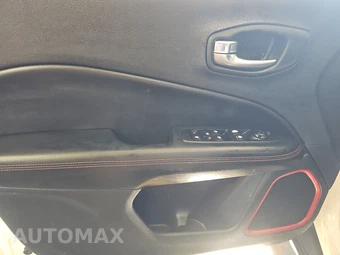 2020 Jeep Compass Trailhawk – miniatura 9