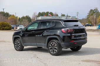 2020 Jeep Compass Trailhawk - miniatura 3
