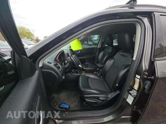 2020 Jeep Compass Trailhawk - miniatura 3