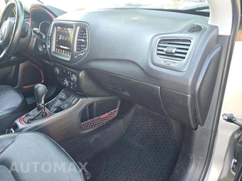 2020 Jeep Compass Trailhawk - miniatura 18