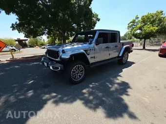 2020 Jeep Gladiator Overland Crew Cab Medium Bed