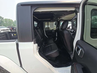 2020 Jeep Gladiator Overland Crew Cab Medium Bed - miniatura 13
