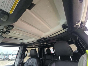 2020 Jeep Gladiator Overland Crew Cab Medium Bed - miniatura 8