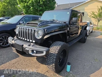 2020 Jeep Gladiator Overland Crew Cab Medium Bed