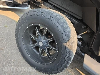 2020 Jeep Gladiator Overland Crew Cab Medium Bed - miniatura 10