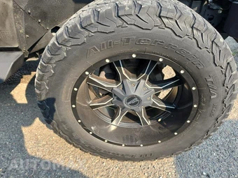2020 Jeep Gladiator Overland Crew Cab Medium Bed - miniatura 9