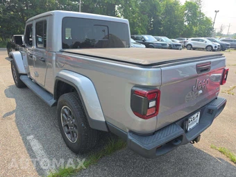 2020 Jeep Gladiator Overland Crew Cab Medium Bed - miniatura 2