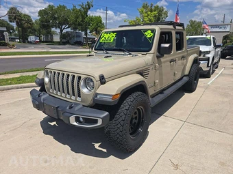 2020 Jeep Gladiator Overland Crew Cab Medium Bed
