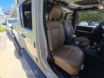 2020 Jeep Gladiator Overland Crew Cab Medium Bed - miniatura 18