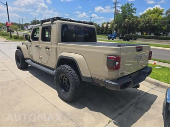 2020 Jeep Gladiator Overland Crew Cab Medium Bed - miniatura 2
