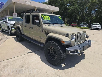2020 Jeep Gladiator Overland Crew Cab Medium Bed - miniatura 4