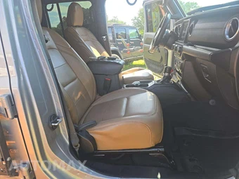 2020 Jeep Gladiator Overland Crew Cab Medium Bed - miniatura 15