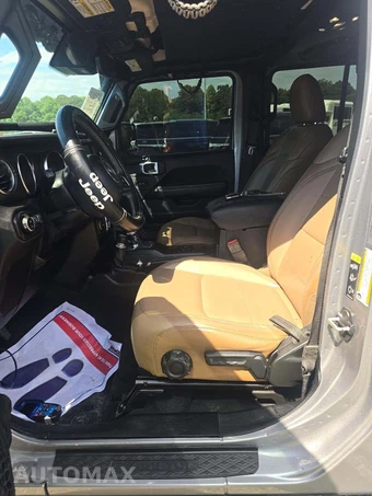 2020 Jeep Gladiator Overland Crew Cab Medium Bed - miniatura 3