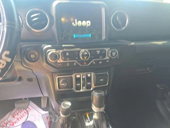2020 Jeep Gladiator Overland Crew Cab Medium Bed - miniatura 7