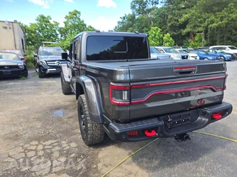 2020 Jeep Gladiator Rubicon Crew Cab Medium Bed - miniatura 2