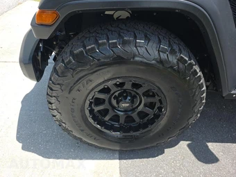 2020 Jeep Gladiator Rubicon Crew Cab Medium Bed - miniatura 8