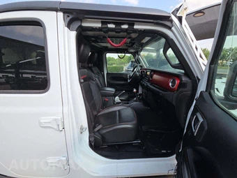 2020 Jeep Gladiator Rubicon Crew Cab Medium Bed - miniatura 15