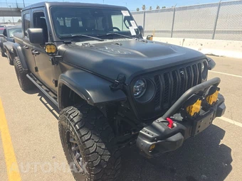 2020 Jeep Gladiator Rubicon Crew Cab Medium Bed - miniatura 3