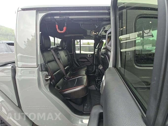 2020 Jeep Gladiator Rubicon Crew Cab Medium Bed - miniatura 13